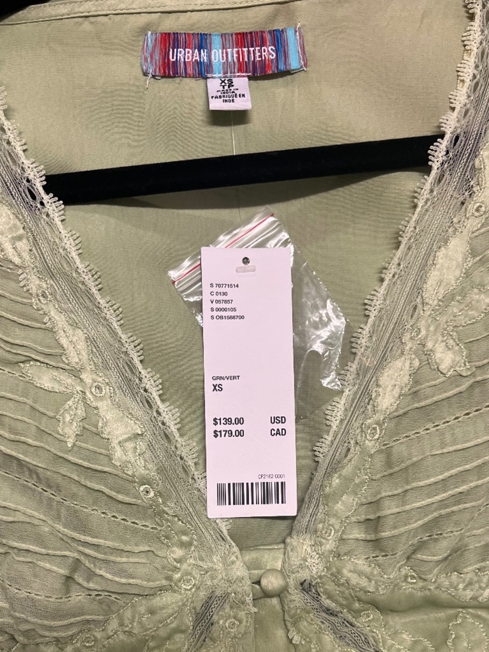 NWT Urban Outfitters Spring Green Puff Sleeve Button Up Maxi Dress Size XS - Picture 3 of 6